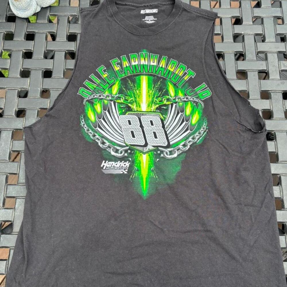 Dale earnhardt graphic cut tank - Picture 2 of 4